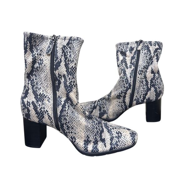 Size 9 Snakeskin Bootie Ankle Boot Block Heel Black Tan Fall Winter Aerosoles - Picture 1 of 10